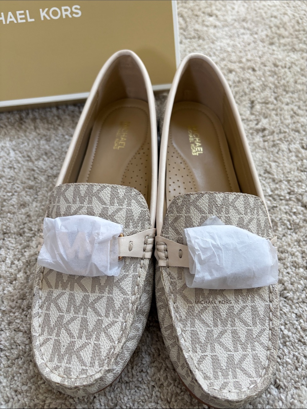 Michael Kors Beige Logo Moccasin Loafers with Neutral Trim - Picture 2 of 4
